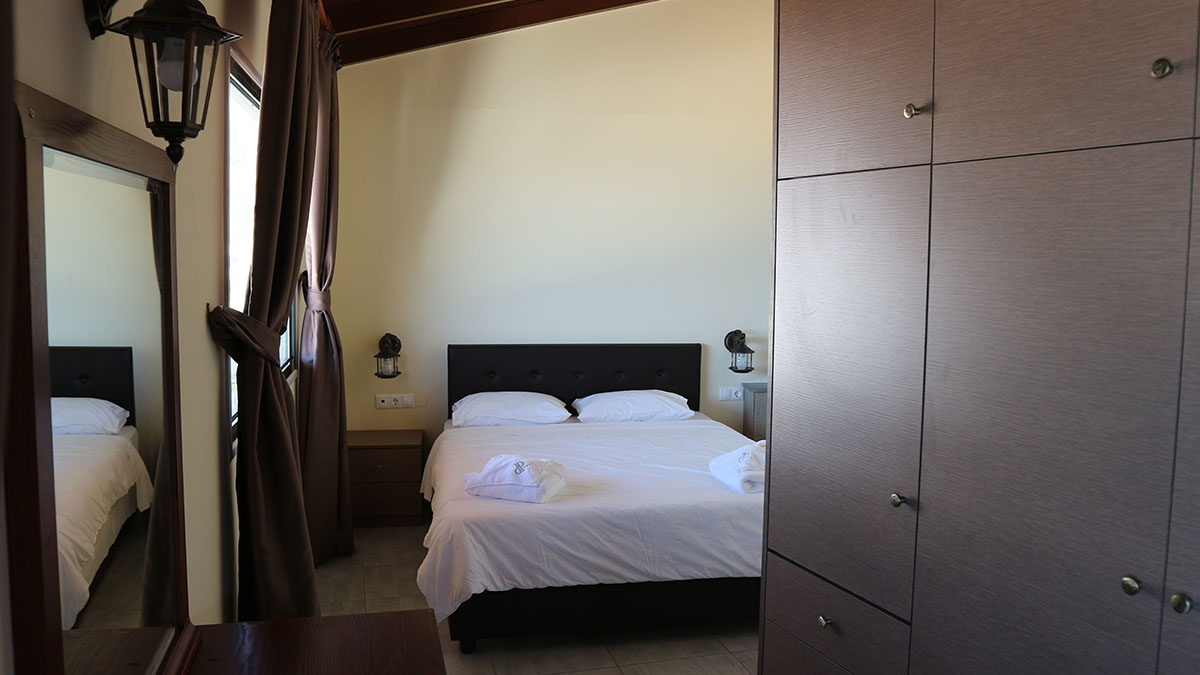 Diogenis Blue Palace